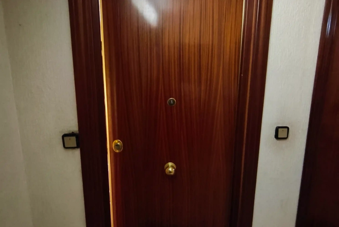 Piso en venta en Calle Metge Pedro Herrero