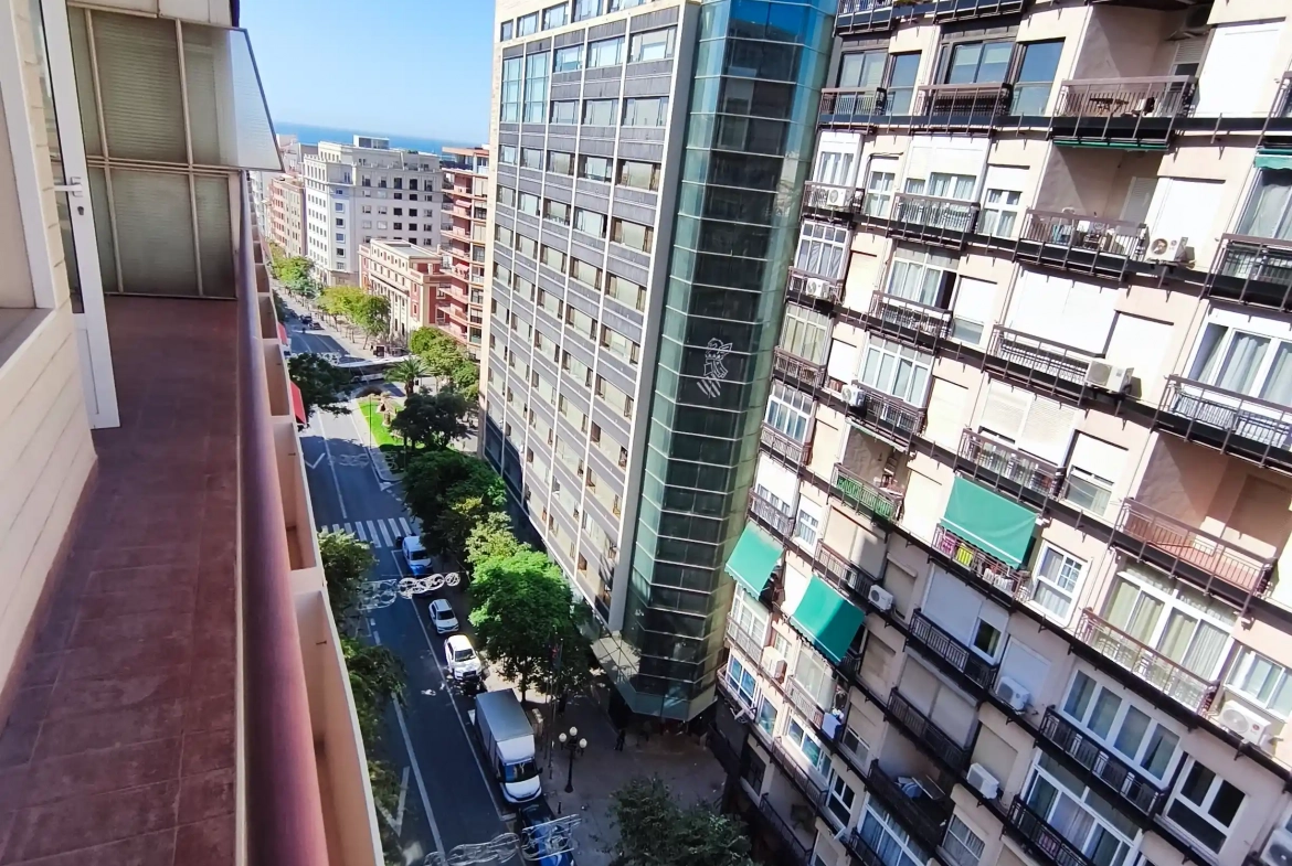 Piso en venta en Rambla de Méndez Núñez, 48