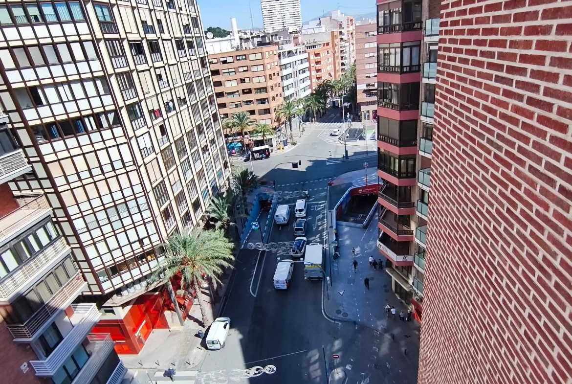 Piso en venta en Rambla de Méndez Núñez, 48