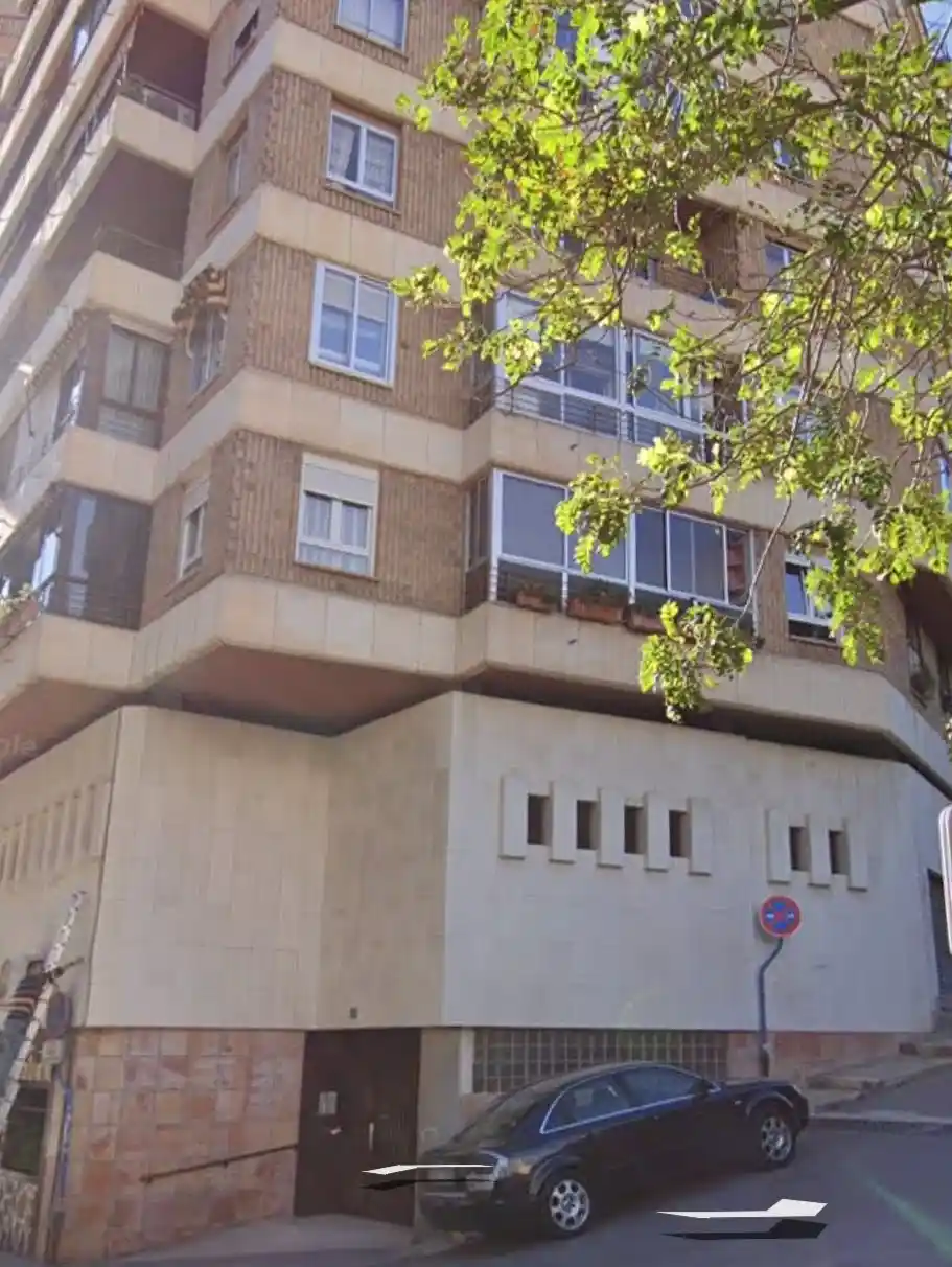Screenshot_20251031_152512_com.google.android.apps.maps Piso en venta en Calle Virgen del Socorro, 79