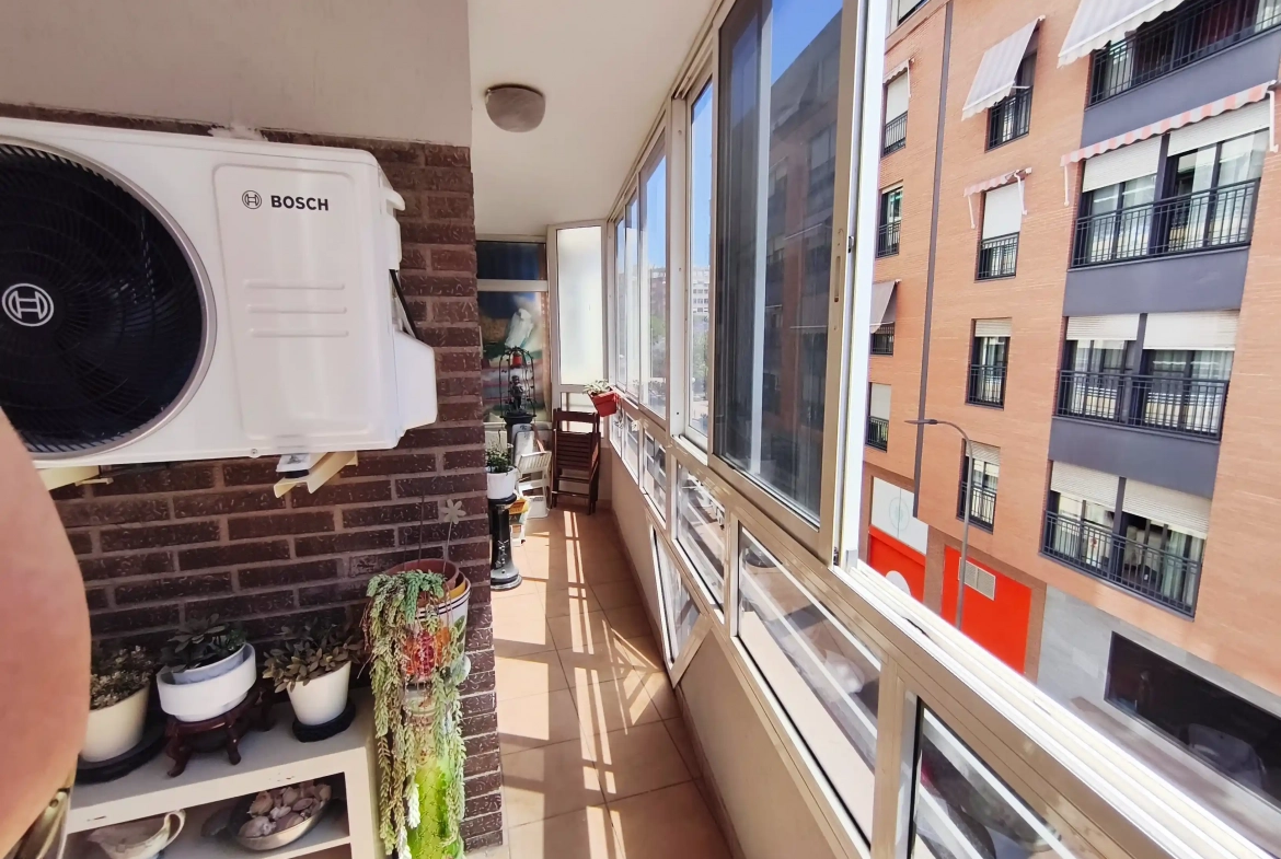 Piso en venta en Calle Ingeniero Sanchiz Pujalte, 17