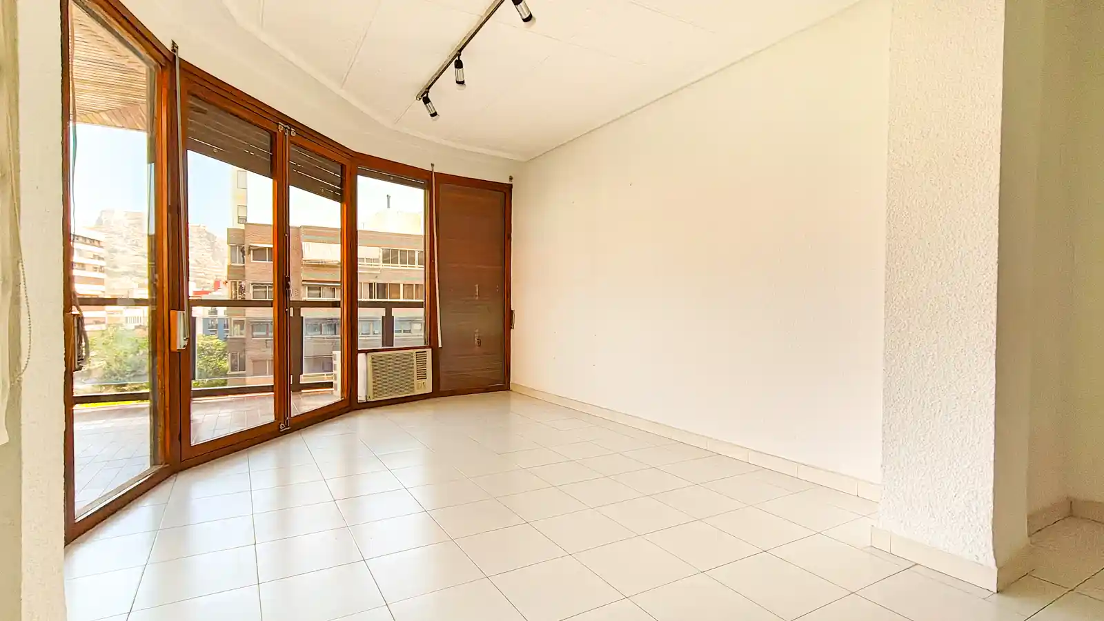 1969-12 Piso en venta en Avenida Doctor Gadea, 27
