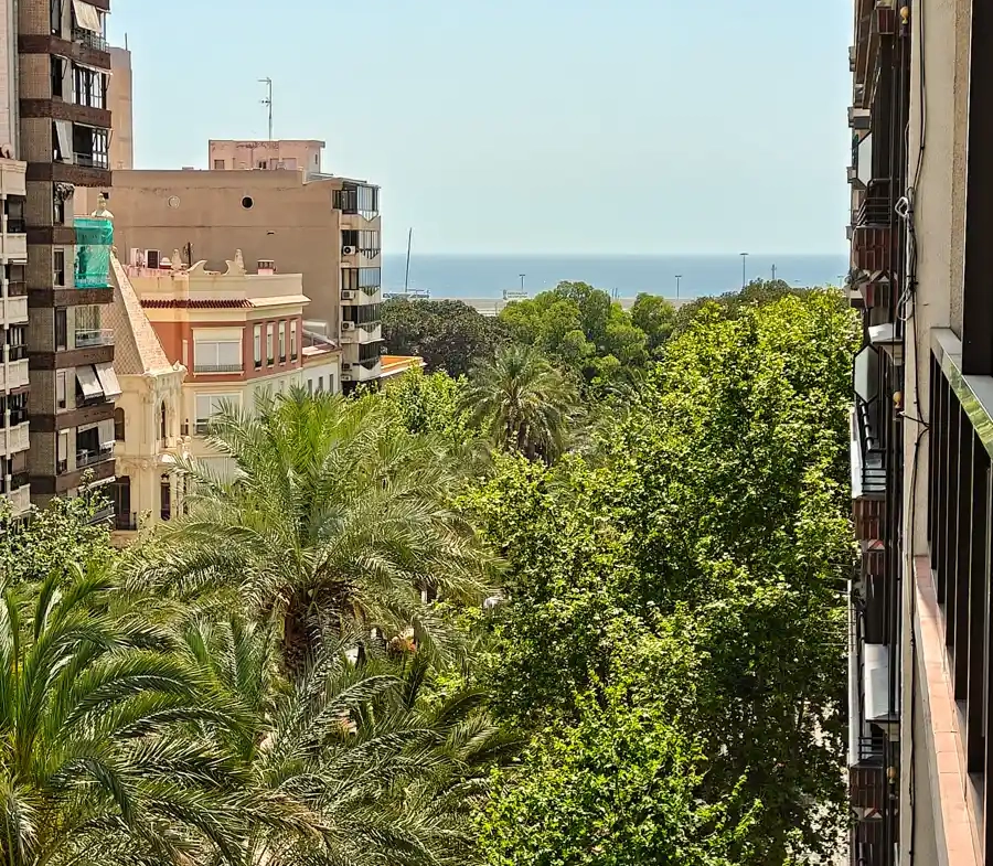 Piso en venta en Avenida Doctor Gadea, 27