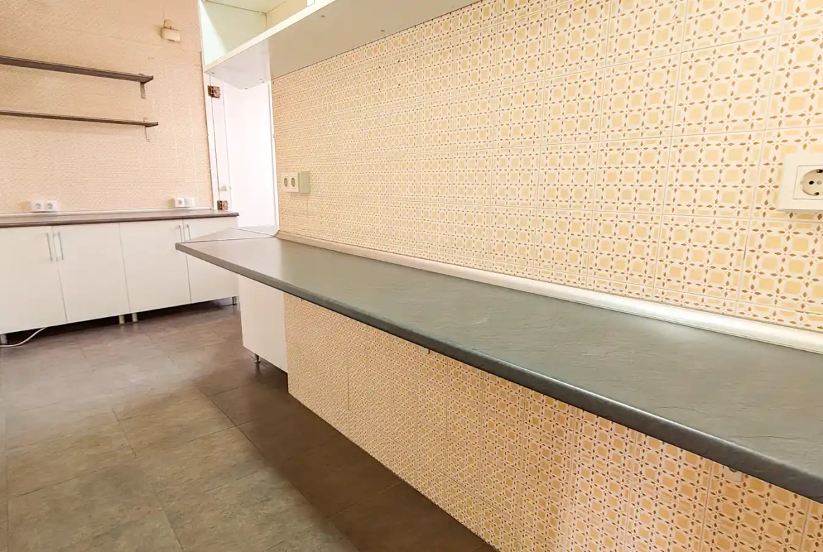 Piso en venta en Avenida Doctor Gadea, 27