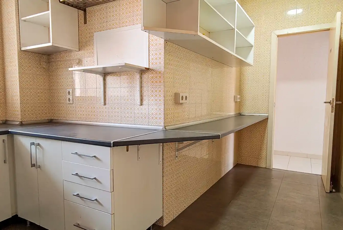Piso en venta en Avenida Doctor Gadea, 27