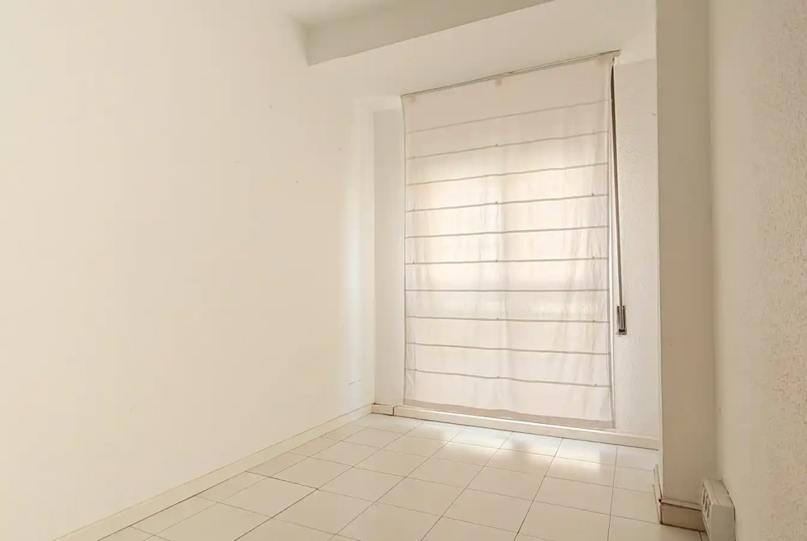 Piso en venta en Avenida Doctor Gadea, 27