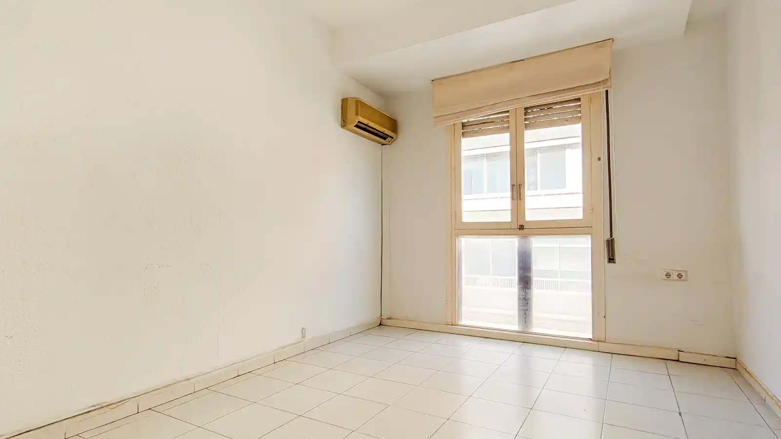 1969-38 Piso en venta en Avenida Doctor Gadea, 27