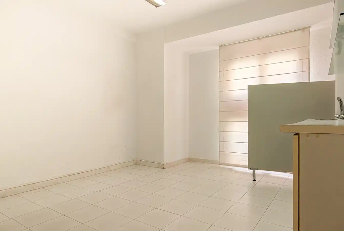 Piso en venta en Avenida Doctor Gadea, 27
