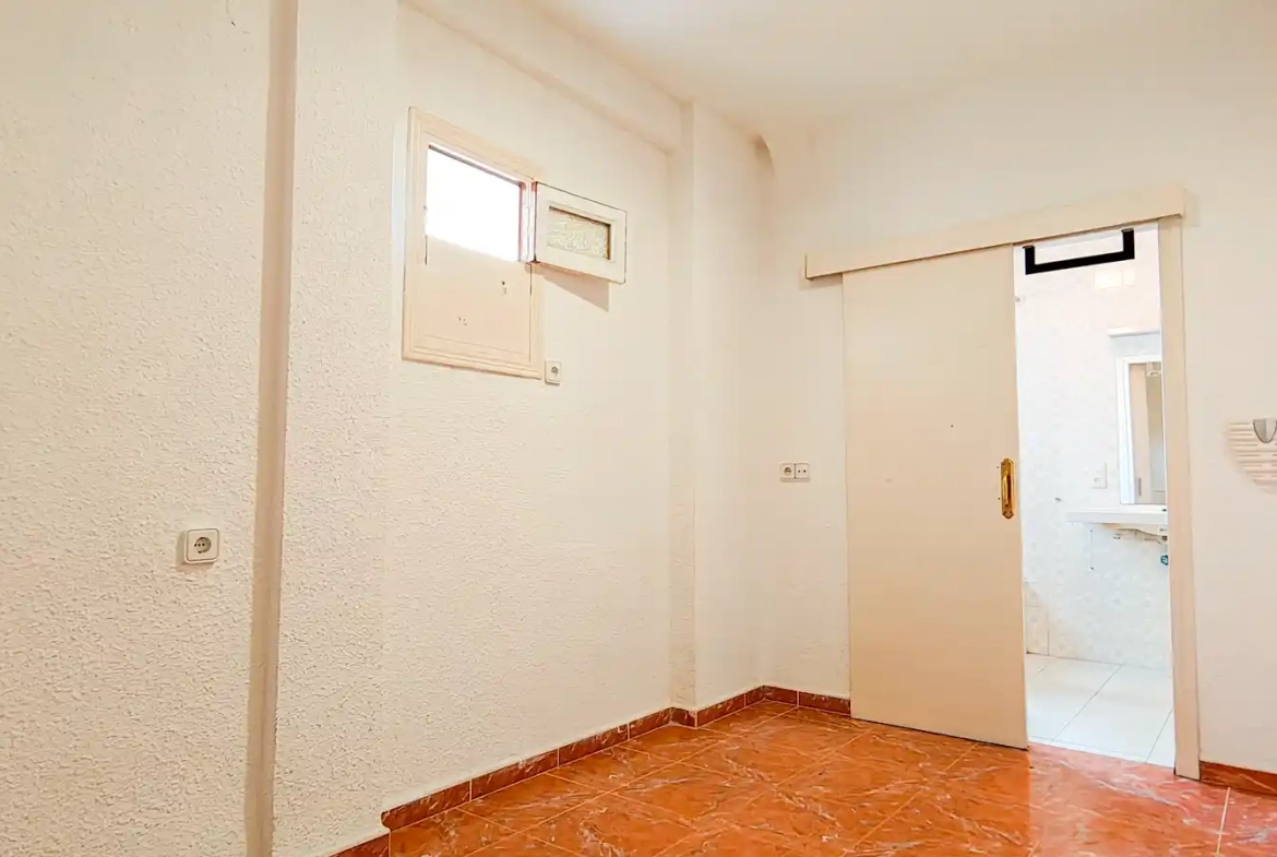 Piso en venta en Avenida Doctor Gadea, 27