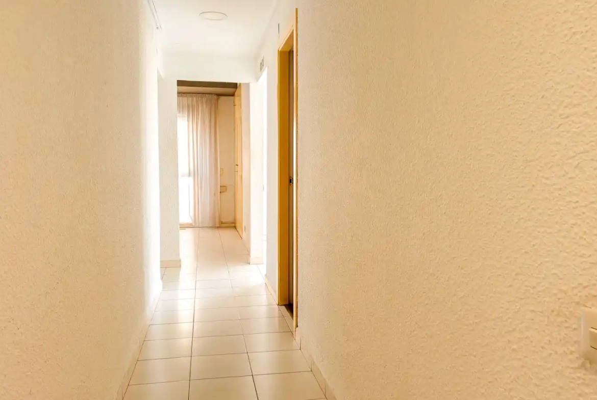 Piso en venta en Avenida Doctor Gadea, 27